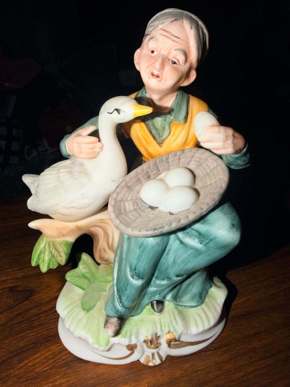 Napco Napcoware Lady With Goose and Eggs Porcelain Figurine C 6141